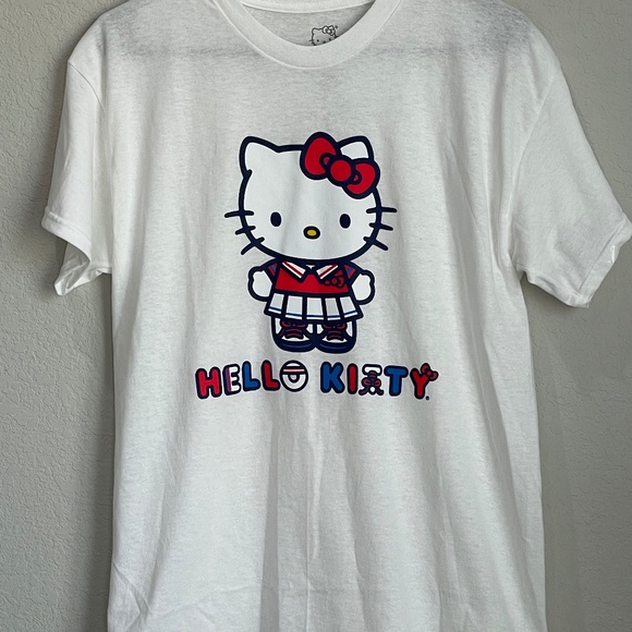 HELLO KITTY T SHIRT NWOT - Picture 5 of 5